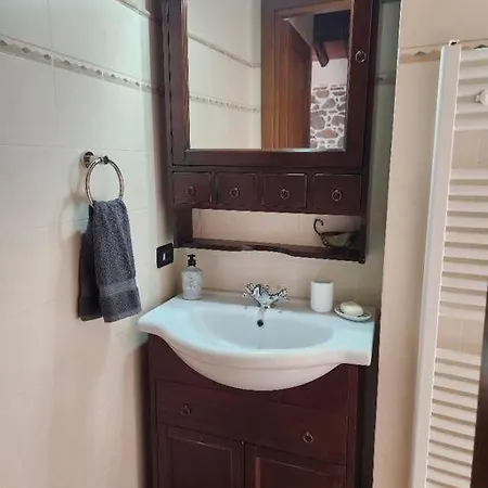 펜션 Casa Dell 'vista Gorgeous Remodeled Stone In Rural Northern Tuscany *