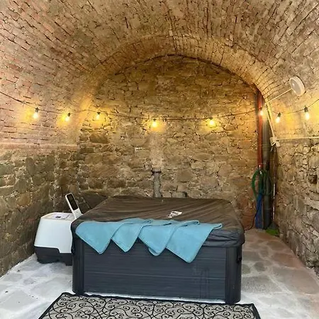 펜션 Casa Dell 'vista Gorgeous Remodeled Stone In Rural Northern Tuscany *