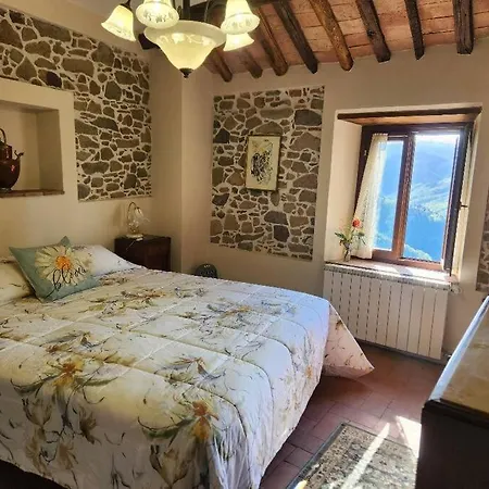 Casa Dell 'vista Gorgeous Remodeled Stone In Rural Northern Tuscany Monti di Villa